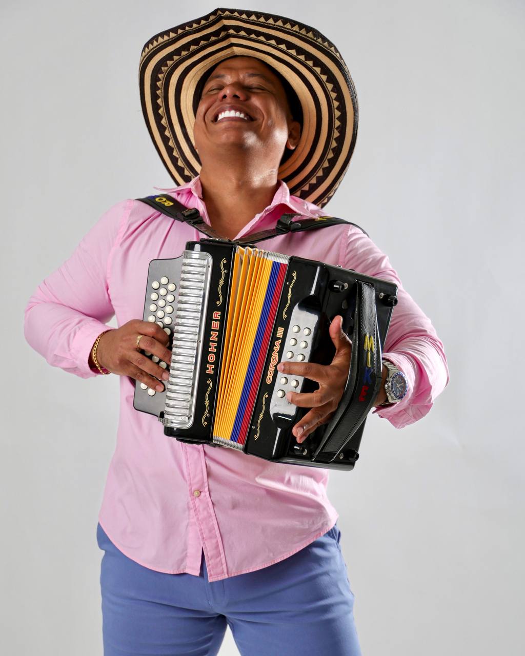 Mike Vallenato en vivo